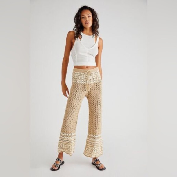 Free People Flook Crochet Crop Flare Pants Large NWT - Picture 2 of 11